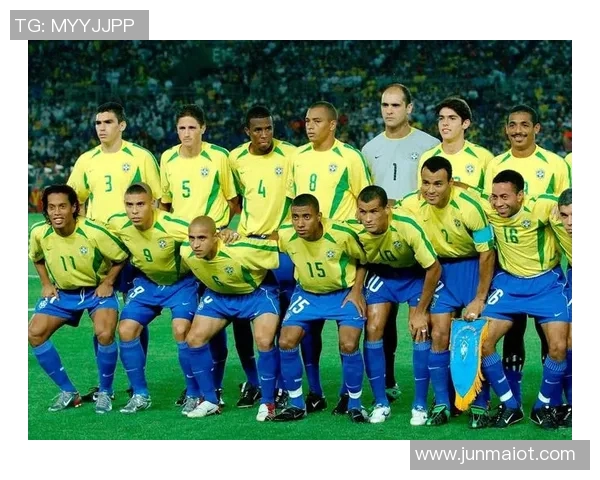 全球足球历史十一大球星盘点他们的成就与影响力 全球足球历史十一大球星盘点他们的成就与影响力